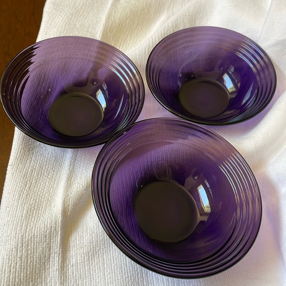 Set of 3 Forum Amethyst glass Bormioli Rocco France small 5 3/8” fruit bowls